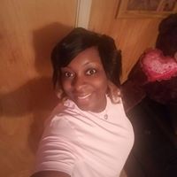 Victoria Howard Photo 15