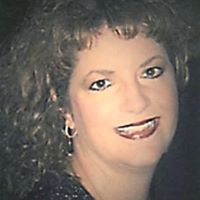 Stephanie Davidson Photo 16