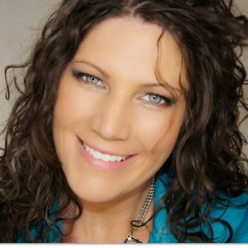 Laura Booker Photo 4