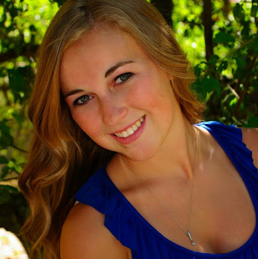 Kellie Malone Photo 33