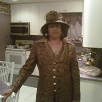 Estella Robinson Photo 7