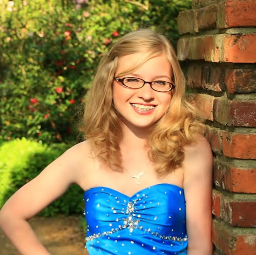 Sara Stover Photo 24