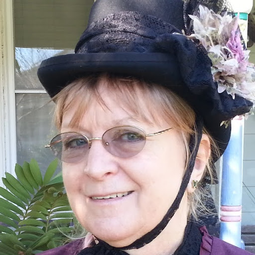 Robin Reynolds Photo 38