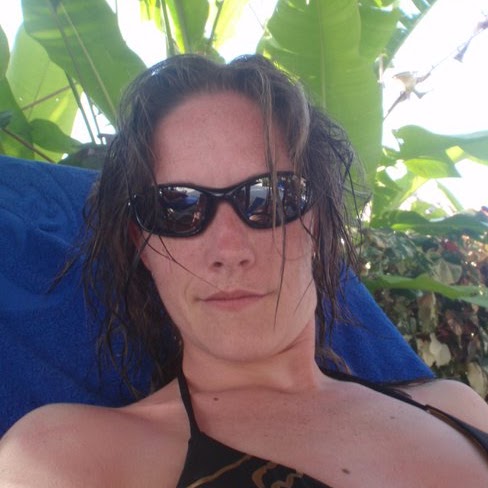 Michelle Barrett Photo 26