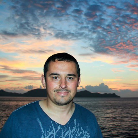 Julian Phillips Photo 35