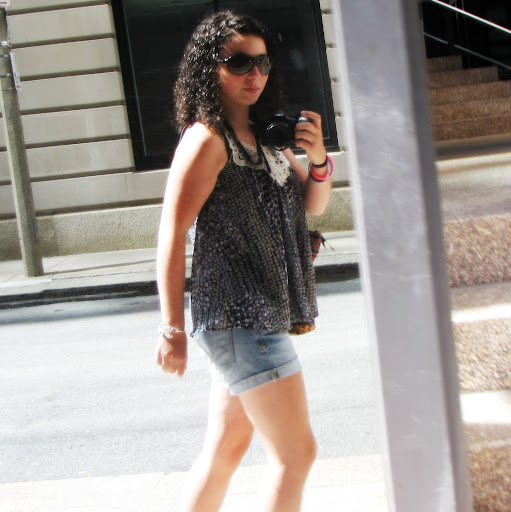 Christina Little Photo 17
