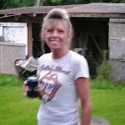 Lori Adams Photo 3