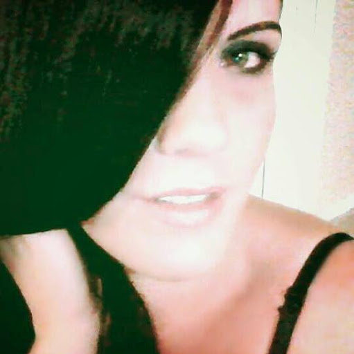 Carrie Glover Photo 3