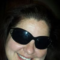 Evelyn Vega Photo 25
