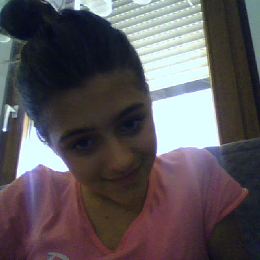 Sara Richter Photo 14