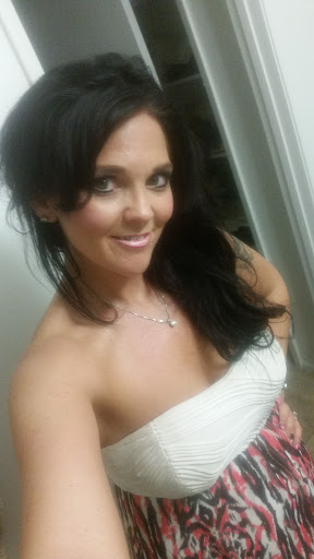 Kristen Schroeder Photo 7