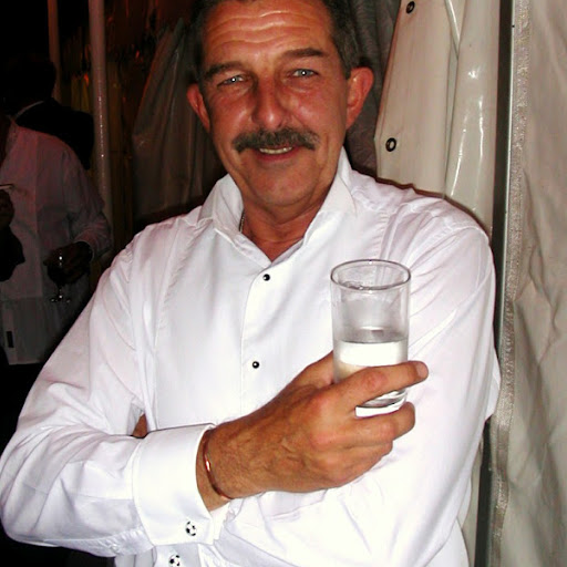 Stephen Griggs Photo 23