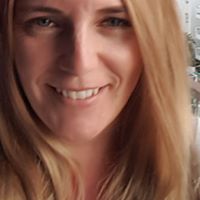 Catherine Wright Photo 32