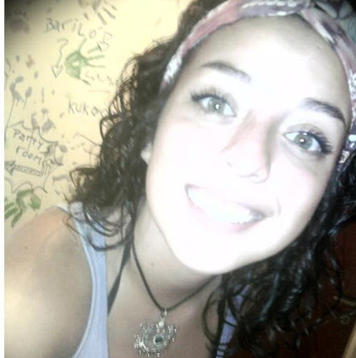 Debora Sanchez Photo 14