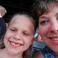 Julie Thelen Photo 31