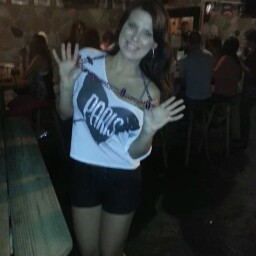 Cassandra Wolf Photo 7