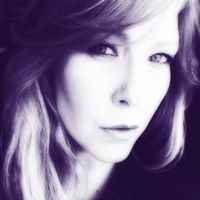 Kelly Martindale Photo 17