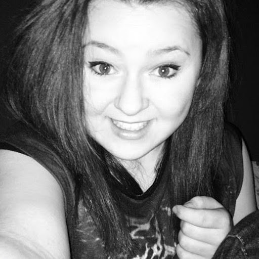 Rosie Robinson Photo 15