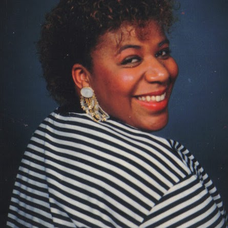 Barbara Hunter Photo 30