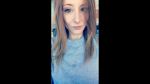 Alyssa Glover Photo 18