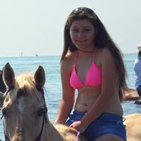 Jennifer Abbott Photo 18