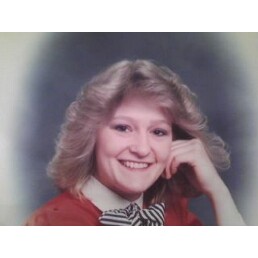 Cheryl Mathews Photo 15