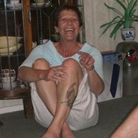 Lynda Rowe Photo 9