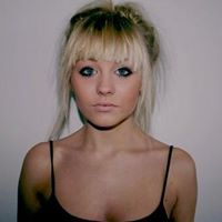 Zoe Howell Photo 15