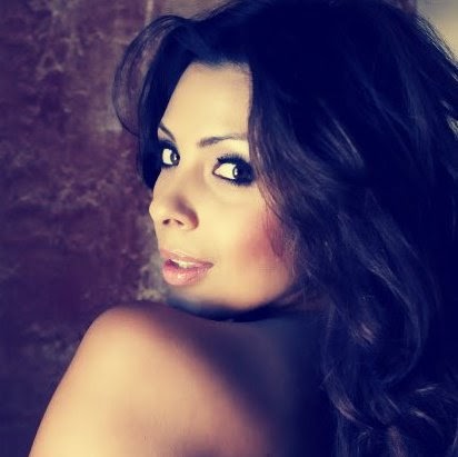 Lupe Duarte Photo 6