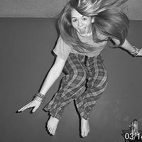 Nicole Yeomans Photo 7