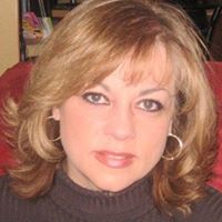 Julie Rickard Photo 10
