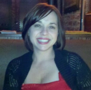 Stephanie Thomas Photo 46