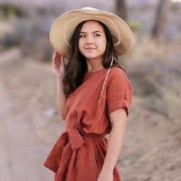 Joanne Howard Photo 39