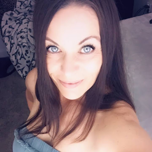 Amber Luke Photo 16