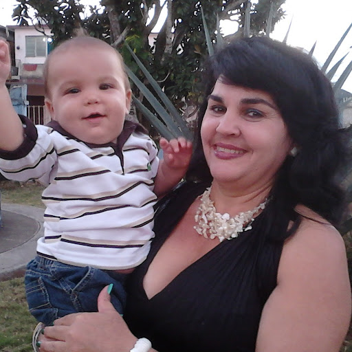 Idalmis Rodriguez Photo 18