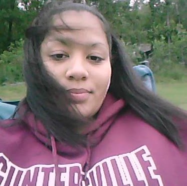 Tabitha Howard Photo 19