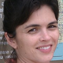 Alexandra Lyons Photo 15