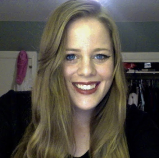 Amanda Howe Photo 16