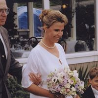 Debra Keenan Photo 20