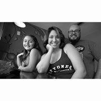 Robyn Fernandez Photo 31