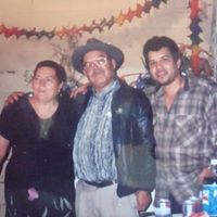 Roberto Alvarado Photo 40