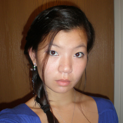Elizabeth Chan Photo 20