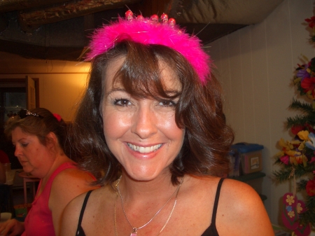 Kelly Montgomery Photo 35