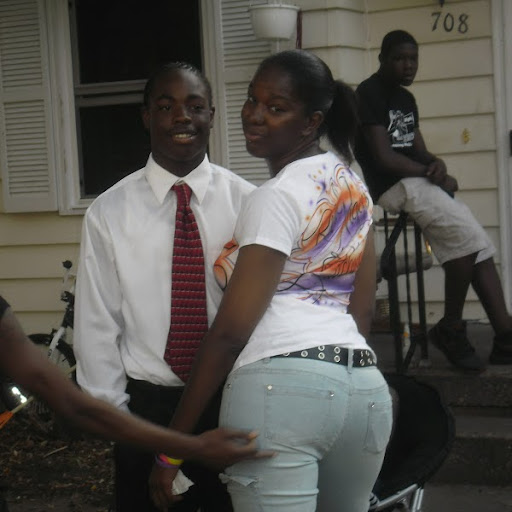 Anna Fredericks Photo 4