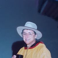 Susan Schilling Photo 37