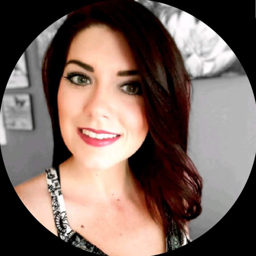 Nicole Christensen Photo 13