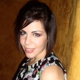 Angela Francis Photo 34
