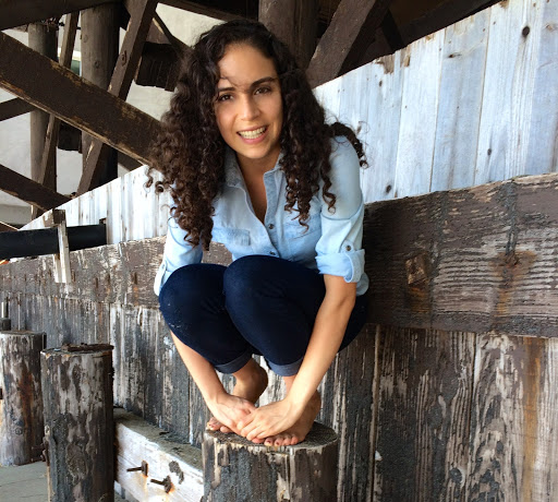 Karen Perez Photo 11