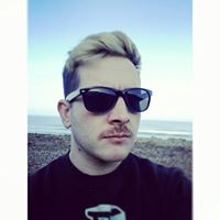 Steven Race Photo 21