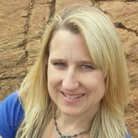 Carrie Myers Photo 18